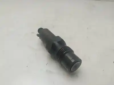 Автозапчастина б/у инжектор для renault rapid/express (f40) 1.9 diesel посилання на oem iam lcr6733001c