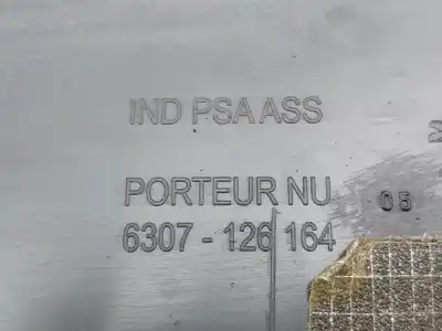 Автозапчасти б/у обивка задней правой двери за citroen c4 grand picasso exclusive 116 cv / 85 kw ссылки oem iam 6307126164   Автозапчасти б/у обивка задней правой двери за citroen c4 grand picasso exclusive 116 cv / 85 kw ссылки oem iam 6307126164