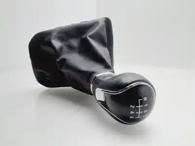 Pièce détachée automobile d'occasion soufflet de levier de vitesses pour seat arona fr références oem iam 6f0711113n