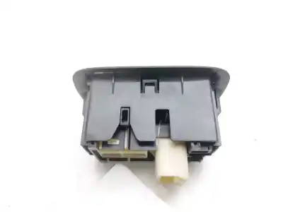 Second-hand car spare part rear right power window switch for toyota auris active oem iam references 848100d030  