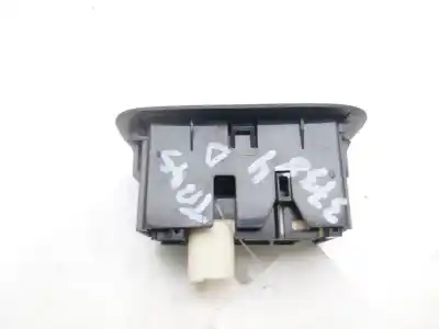 Second-hand car spare part rear right power window switch for toyota auris active oem iam references 848100d030  