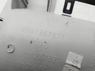 Автозапчастина б/у внутрішне світло для citroen c4 cactus shine посилання на oem iam 9801287677  