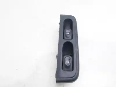 Автозапчасти б/у выключатель левого переднего окна за renault clio ii fase i (b/cbo) 1.9 d alize ссылки oem iam 3117414  