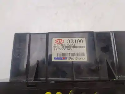 Peça sobressalente para automóvel em segunda mão comando de sofagem (chauffage / ar condicionado) por kia sorento 2.5 crdi concept referências oem iam 972503e100