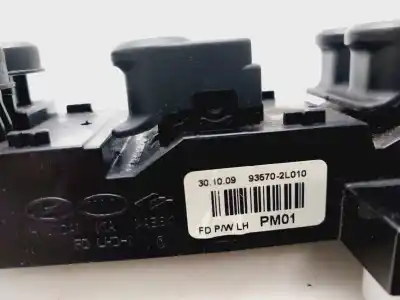 Pezzo di ricambio per auto di seconda mano interruttore alzacristalli anteriore sinistro per hyundai i30 classic riferimenti oem iam 935702l010