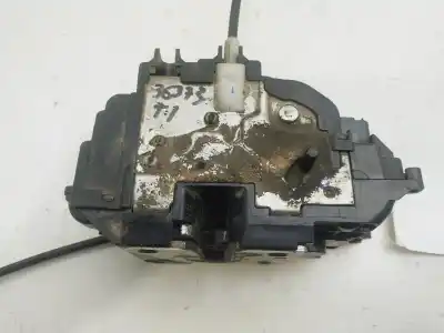 Pièce détachée automobile d'occasion serrure de porte arrière gauche pour renault clio iii exception références oem iam 8200300128  