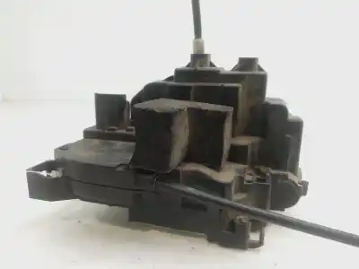 Pièce détachée automobile d'occasion serrure de porte arrière gauche pour renault clio iii exception références oem iam 8200300128  