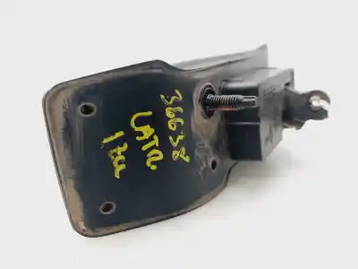 Second-hand car spare part interior left side handle for dacia dokker essential oem iam references 806077197r  