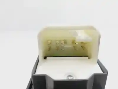 Second-hand car spare part left front power window switch for toyota yaris active oem iam references 742320d330  