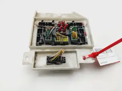 Pièce détachée automobile d'occasion BOÎTES À FUSIBLES pour CITROEN XSARA BERLINA  Références OEM IAM 9637632580  