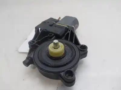 Tweedehands auto-onderdeel RAAMMOTOR RECHTS VOOR voor FORD FIESTA (CB1)  OEM IAM-referenties 8A6114553A  