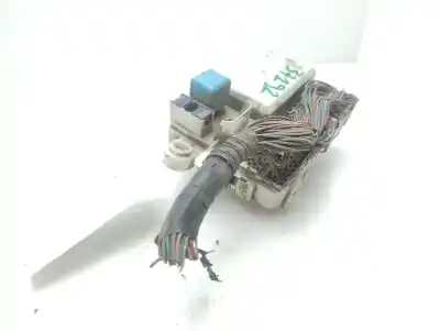 Peça sobressalente para automóvel em segunda mão caixa de fusíveis e relés por toyota hilux (kun) double cab 4x4 referências oem iam 4672142  