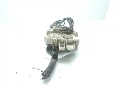 Peça sobressalente para automóvel em segunda mão caixa de fusíveis e relés por toyota hilux (kun) double cab 4x4 referências oem iam 4672142  