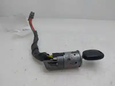 Second-hand car spare part ignition switch for renault clio ii fase ii (b/cb0) community oem iam references 7701470736