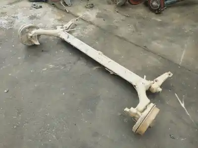 Pièce détachée automobile d'occasion ESSIEU ARRIÈRE pour RENAULT KANGOO (F/KC0)  Références OEM IAM 555118926R  