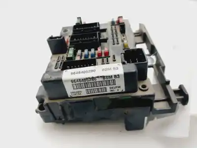 Pièce détachée automobile d'occasion BOITIER FUSIBLE BSM pour PEUGEOT 307 BREAK / SW (S1)  Références OEM IAM 9646405280  