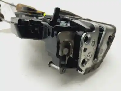 Second-hand car spare part rear right door lock for lexus is200 (ds2/is2) 220d oem iam references 6905053040