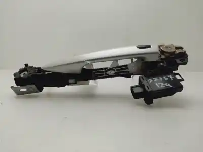 Second-hand car spare part exterior left front door handle for lexus is200 (ds2/is2) 220d oem iam references 6922053040b0