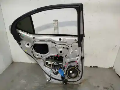 Автозапчастина б/у двері задні ліві для lexus is200 (ds2/is2) 220d посилання на oem iam 6700453041  