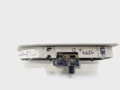Peça sobressalente para automóvel em segunda mão botão / interruptor elevador vidro dianteiro direito por bmw serie 1 berlina (e81/e87) 120d referências oem iam 6935534