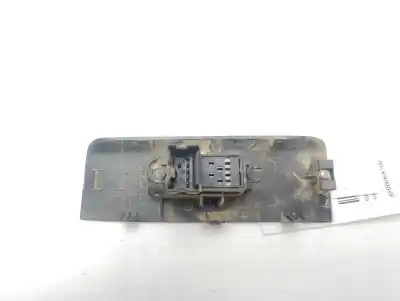 Second-hand car spare part rear right power window switch for nissan navara pick-up (d40m) double cab se 4x4 oem iam references 82960ea100  