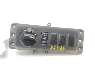 Second-hand car spare part four wheel drive selector  for nissan navara pick-up (d40m) double cab se 4x4 oem iam references 5908w  