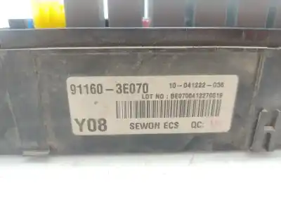Peça sobressalente para automóvel em segunda mão caixa de fusíveis e relés por kia sorento 2.5 crdi concept referências oem iam 911603e070