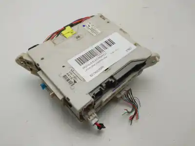 Pièce détachée automobile d'occasion module électronique pour lexus is200 (ds2/is2) 220d références oem iam 8273053020  
