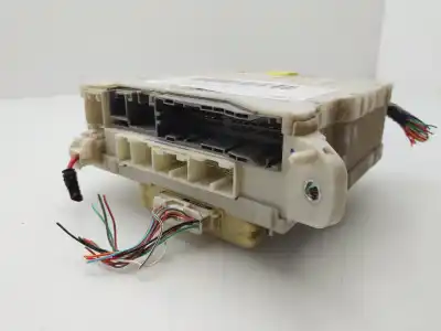 Pièce détachée automobile d'occasion module électronique pour lexus is200 (ds2/is2) 220d références oem iam 8273053020  
