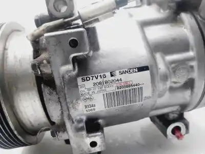 Peça sobressalente para automóvel em segunda mão COMPRESSOR DE AR CONDICIONADO A/A A/C por DACIA SANDERO  Referências OEM IAM 8200866440  