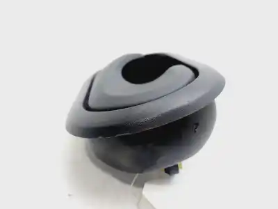 Автозапчасти б/у внутри передней правой ручки за dacia sandero stepway ссылки oem iam 8200733847  