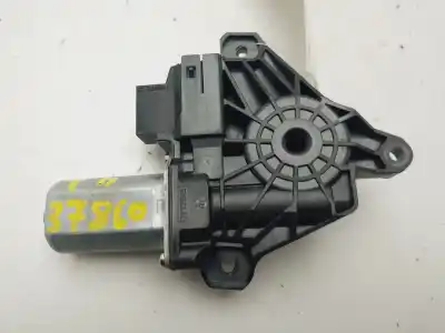 Peça sobressalente para automóvel em segunda mão MOTOR ELEVADOR VIDRO TRASEIRO DIREITO por MERCEDES-BENZ CLASE C (W205) LIM.  Referências OEM IAM A2059060401  
