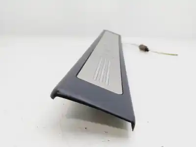 Peça sobressalente para automóvel em segunda mão moldura da porta dianteira direita por jaguar xf i (x250) 2.2 d referências oem iam 8x2313200af