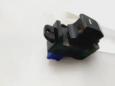 Peça sobressalente para automóvel em segunda mão botão / interruptor elevador vidro traseiro direito por kia rio drive referências oem iam 935801w010