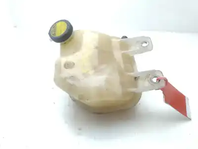 Pièce détachée automobile d'occasion vase d'expansion de liquide de refroidissement pour toyota rav 4 (a2) 2.0 d-4d luna 4x4 références oem iam 1647027060  