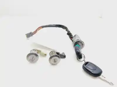 Second-hand car spare part ignition switch for renault clio ii fase ii (b/cb0) expression oem iam references 7701471220  
