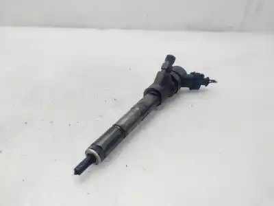 Second-hand car spare part injector for toyota corolla (_e12_) 1.4 d (nde120_) oem iam references 2367033040
