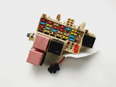 Second-hand car spare part fuse box unit for renault kangoo profesional oem iam references 8200574970  