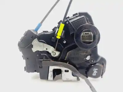 Peça sobressalente para automóvel em segunda mão fechadura da porta dianteira direita por toyota auris luna+ referências oem iam 6903012490