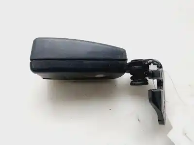 Автозапчасти б/у КРЮК ДЛЯ РЕМНЯ ЗАДНИЙ ПРАВЫЙ за OPEL CORSA D  ссылки OEM IAM 13276908  