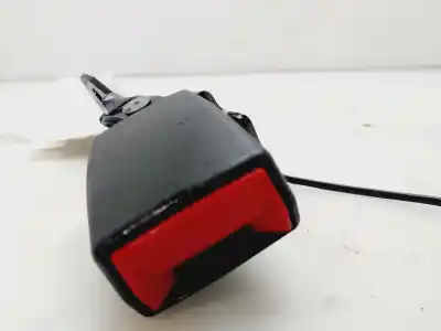 Автозапчасти б/у крюк для ремня задний правый за jeep renegade longitude fwd ссылки oem iam 7356444750  