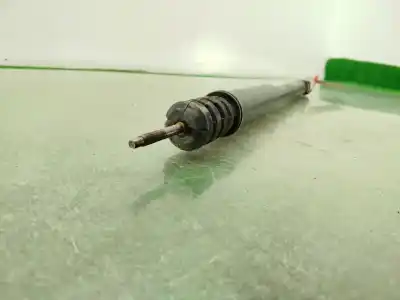 Second-hand car spare part rear left shock absorber for dacia duster ii comfort oem iam references 562106321r  