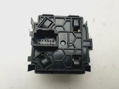 Second-hand car spare part headlights switch for dacia sandero stepway essential oem iam references 251902972r  