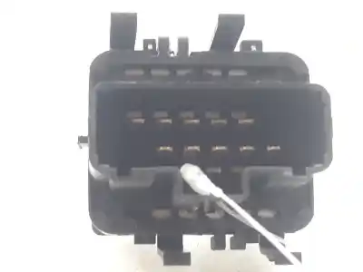 Second-hand car spare part LEFT FRONT POWER WINDOW SWITCH for RENAULT CLIO II FASE II (B/CB0)  OEM IAM references 8200084008  