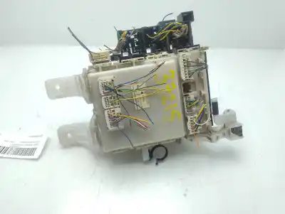 Peça sobressalente para automóvel em segunda mão caixa de fusíveis e relés por toyota rav 4 (a3) sol referências oem iam 8273042010  