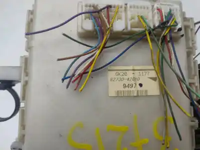 Peça sobressalente para automóvel em segunda mão caixa de fusíveis e relés por toyota rav 4 (a3) sol referências oem iam 8273042010  