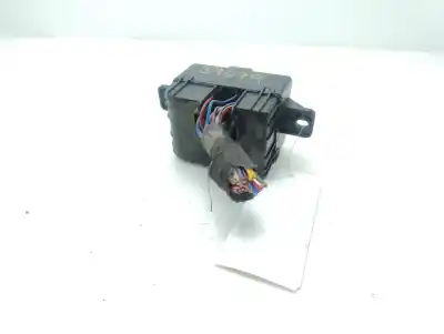 Second-hand car spare part fuse box unit for ssangyong rodius xdi oem iam references 8210021400  