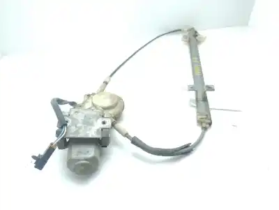 Recambio de automóvil de segunda mano de elevalunas delantero derecho para nissan l 35 08 l 35 4r 80 cv / 60 kw referencias oem iam mp3235dp14  