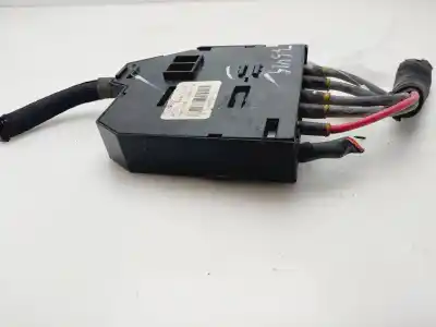Peça sobressalente para automóvel em segunda mão CAIXA DE FUSÍVEIS E RELÉS por PEUGEOT 3008  Referências OEM IAM 92729  