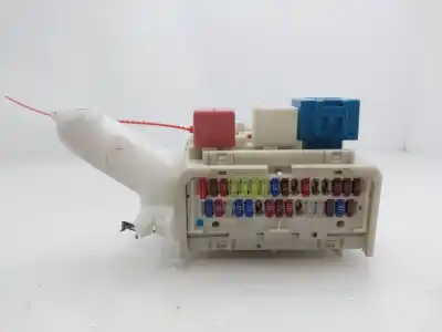 Second-hand car spare part fuse box unit for toyota auris active oem iam references 8273002d10  